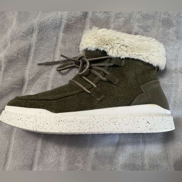 Romika Helsinki 01 Olive Faux Fur Boot Sneaker EU 37 US 6 to 6.5 - Picture 8 of 11